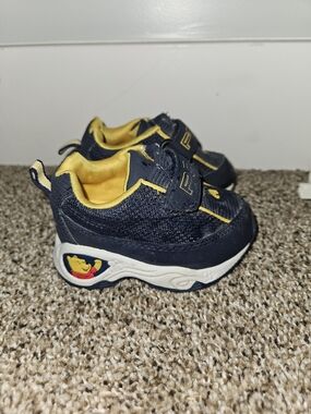 Pooh Vintage Navy & Yellow Toddler Sneakers